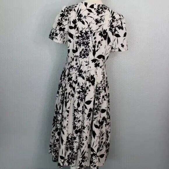 Super Cute Black and White Midi Dress Size M - Picture 7 of 11